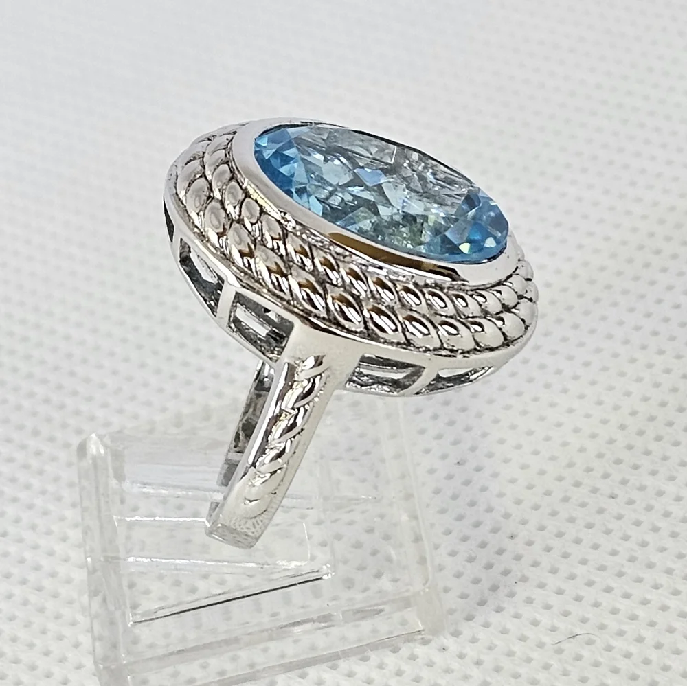 Genuine Swiss Blue Topaz Ring Sterling Silver Size 7.5! - Picture 11 of 13